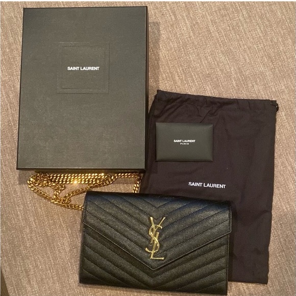 YSL Cassandra Matelasse Chain Wallet - Picture 1 of 3